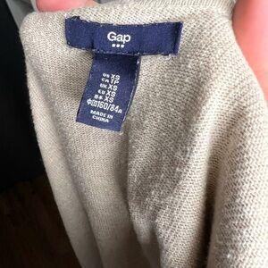 GAP cardigan